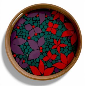 plateau de service en bois et mosaïque florale